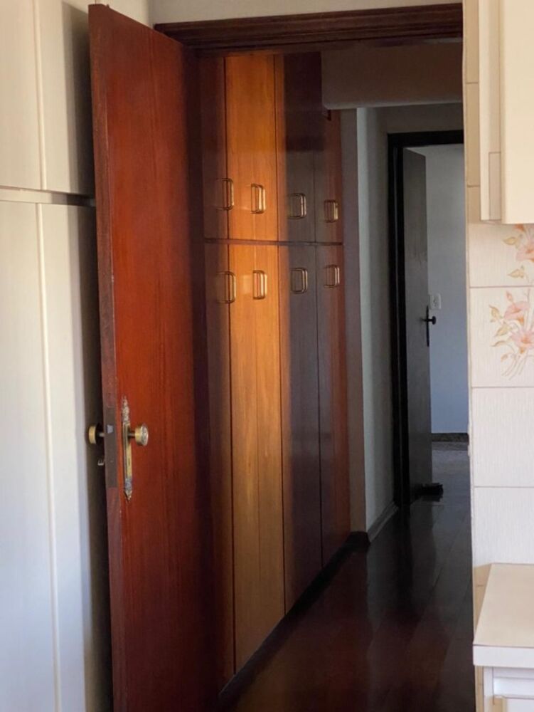 Apartamento à venda com 4 quartos, 253m² - Foto 9