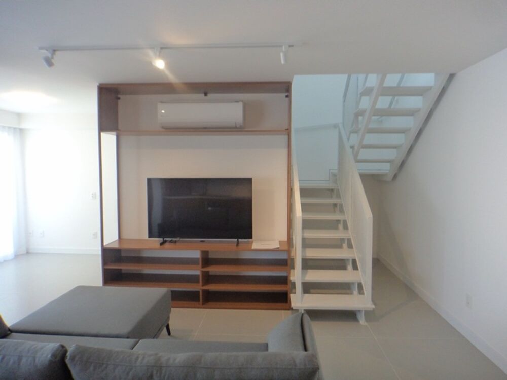 Cobertura para alugar com 1 quarto, 144m² - Foto 4