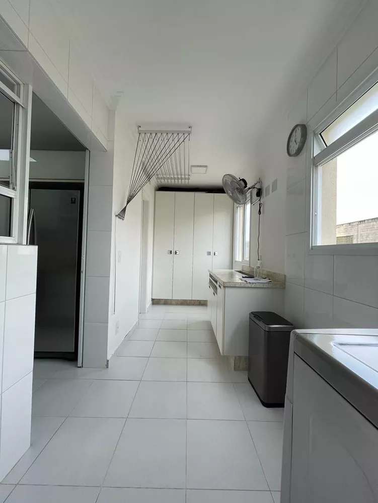 Apartamento à venda com 4 quartos, 181m² - Foto 11