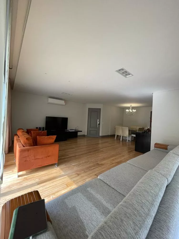 Apartamento à venda com 4 quartos, 181m² - Foto 2