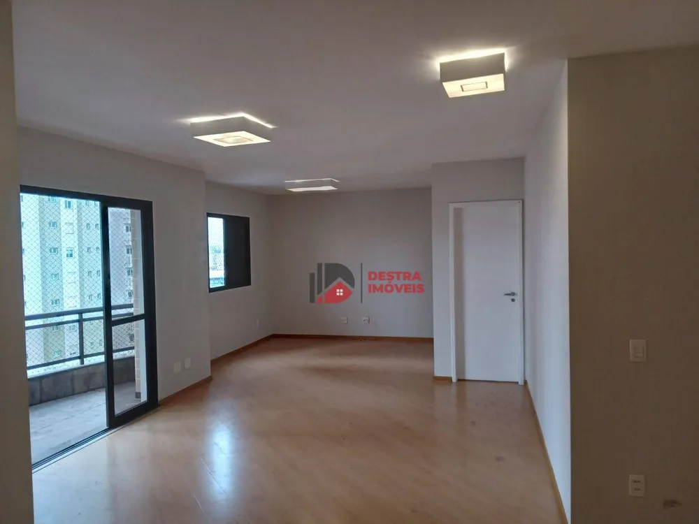Apartamento, 3 quartos, 167 m² - Foto 2
