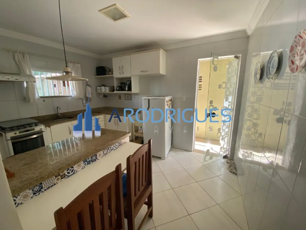 Casa, 3 quartos, 1305 m² - Foto 10