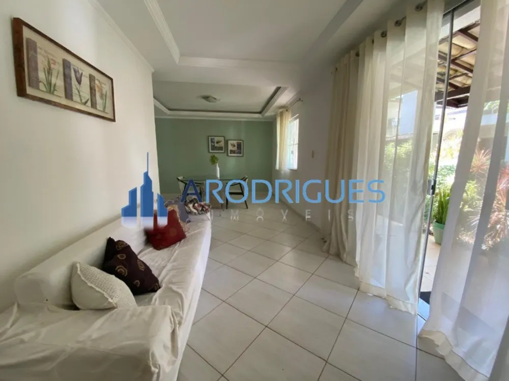Casa, 3 quartos, 1305 m² - Foto 1