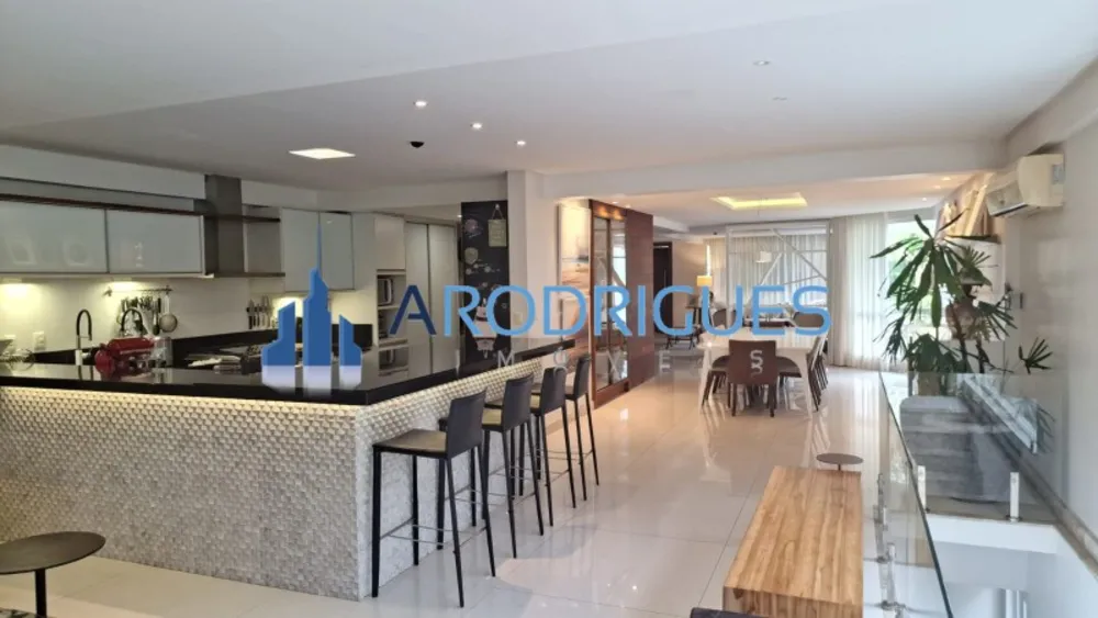 Casa, 6 quartos, 1100 m² - Foto 1