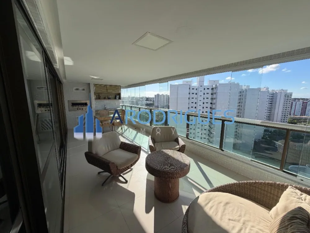 Apartamento, 3 quartos, 243 m² - Foto 1