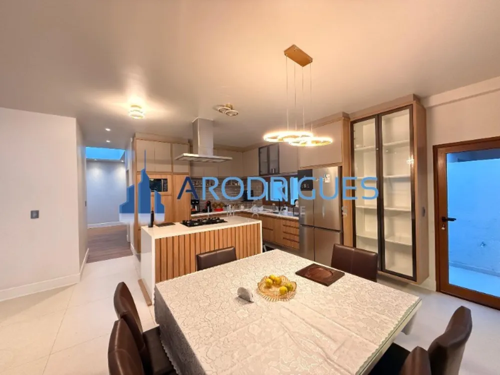 Casa, 4 quartos, 300 m² - Foto 11
