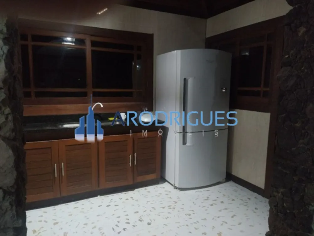 Casa, 4 quartos, 250 m² - Foto 3