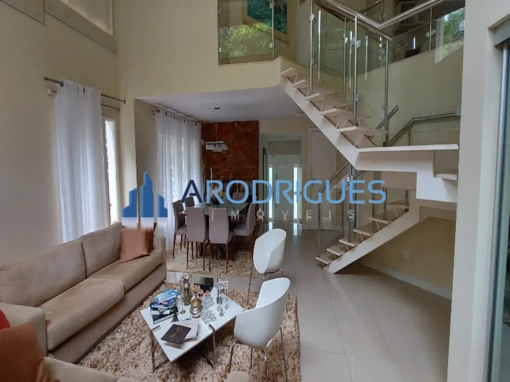 Casa, 4 quartos, 700 m² - Foto 1