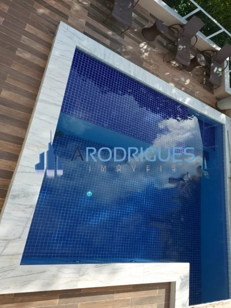 Casa, 5 quartos, 1271 m² - Foto 2