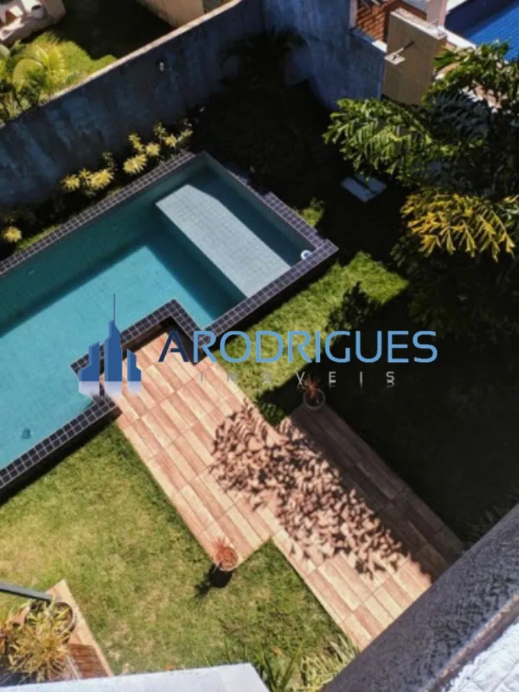 Casa, 5 quartos, 198 m² - Foto 1