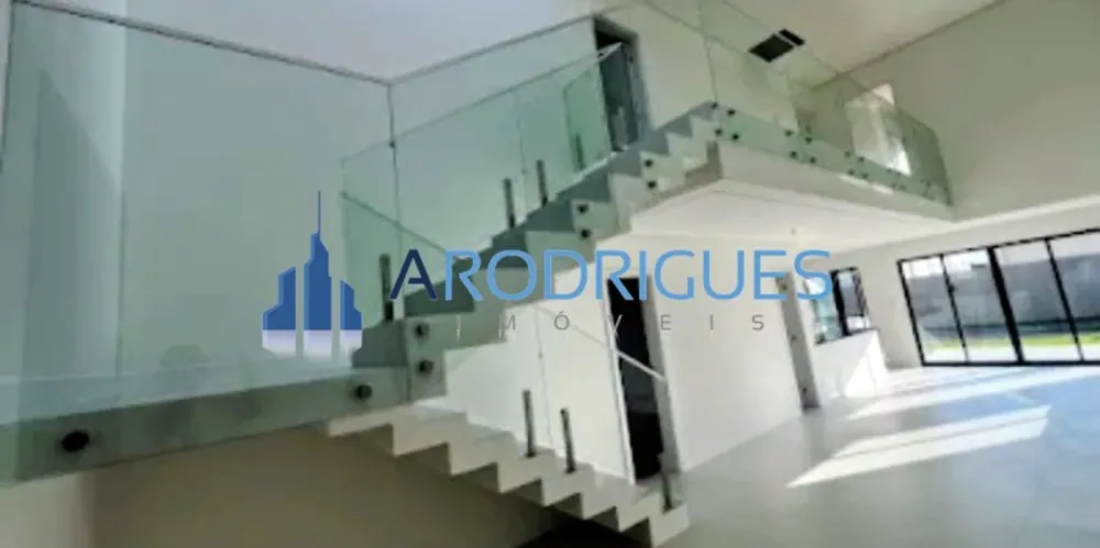 Casa, 4 quartos, 377 m² - Foto 1