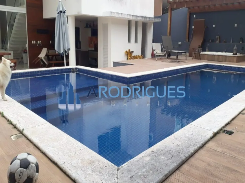 Casa, 4 quartos, 1000 m² - Foto 1