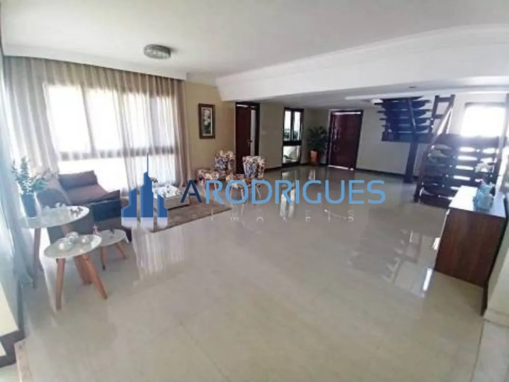 Casa, 5 quartos, 840 m² - Foto 1
