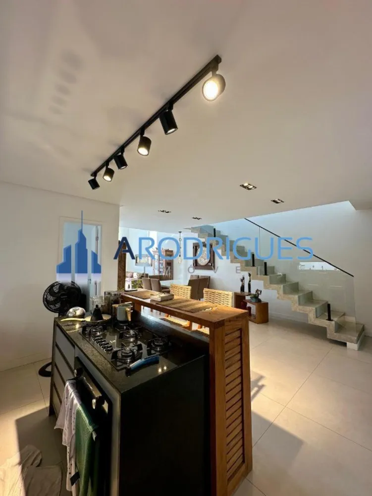 Casa, 4 quartos, 270 m² - Foto 9