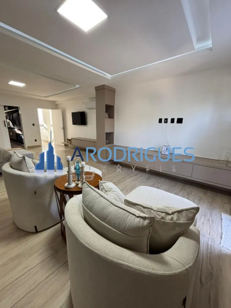 Casa, 4 quartos, 1790 m² - Foto 7