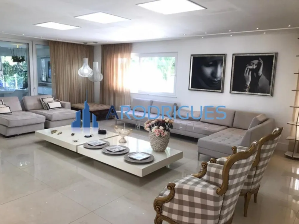 Casa, 4 quartos, 465 m² - Foto 1