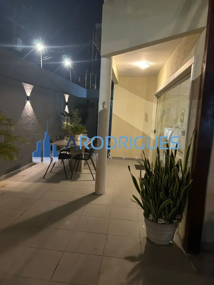 Casa, 2 quartos, 180 m² - Foto 1