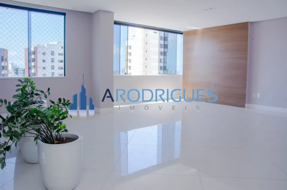 Cobertura, 3 quartos, 197 m² - Foto 2
