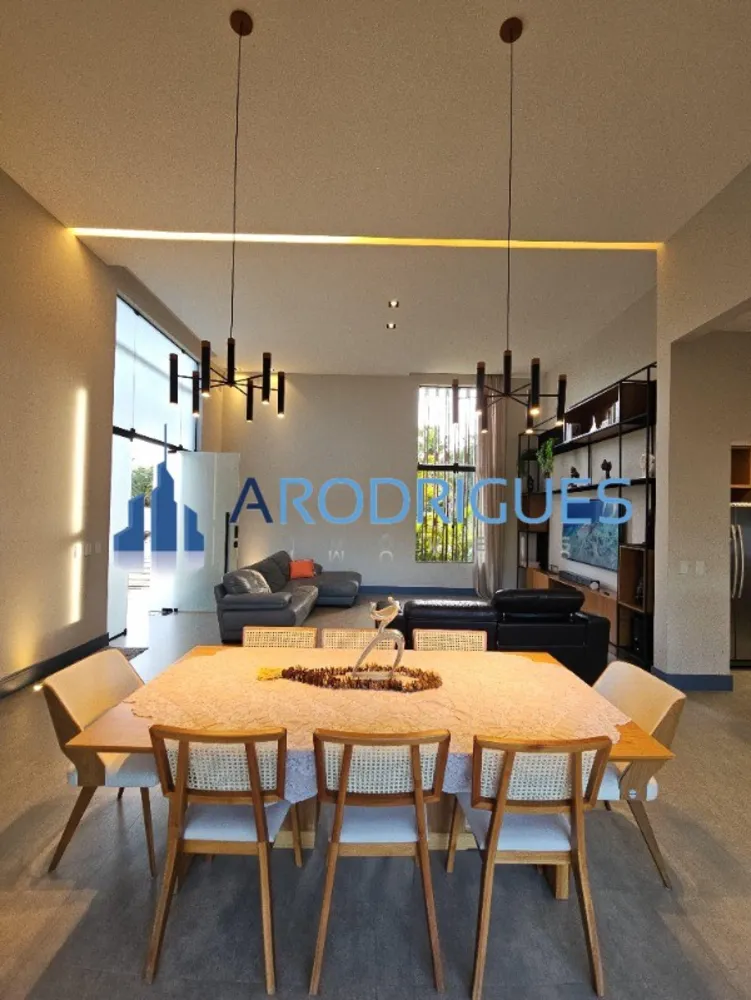 Casa, 3 quartos, 1052 m² - Foto 3
