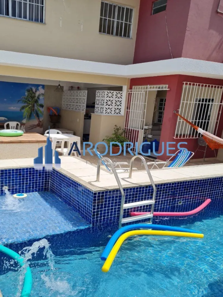 Casa, 4 quartos, 225 m² - Foto 2