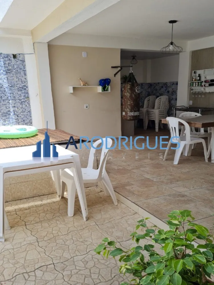Casa, 4 quartos, 225 m² - Foto 11