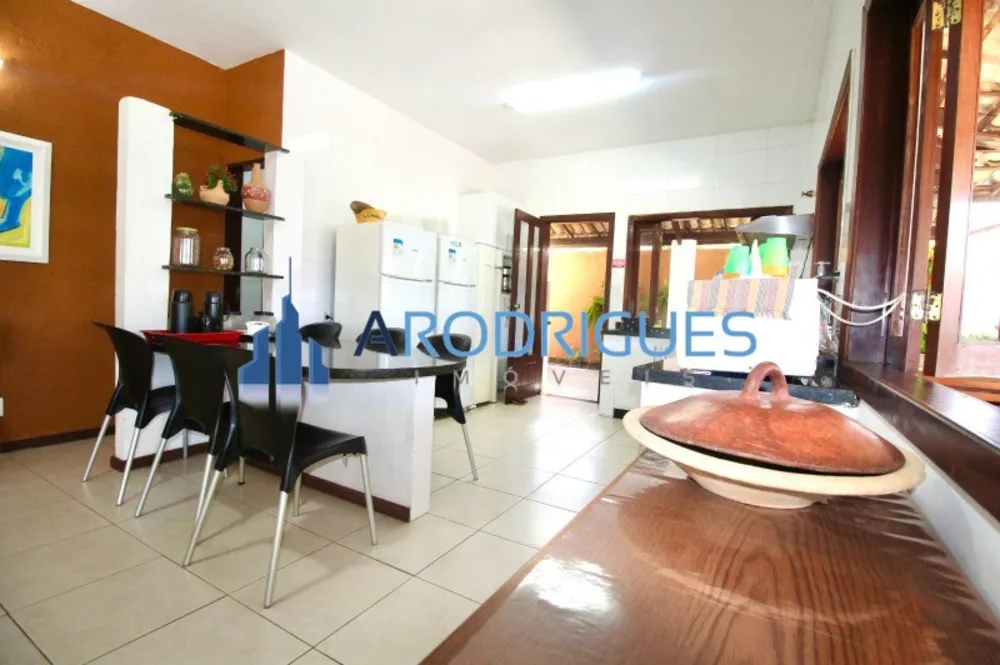 Casa, 5 quartos, 265 m² - Foto 2