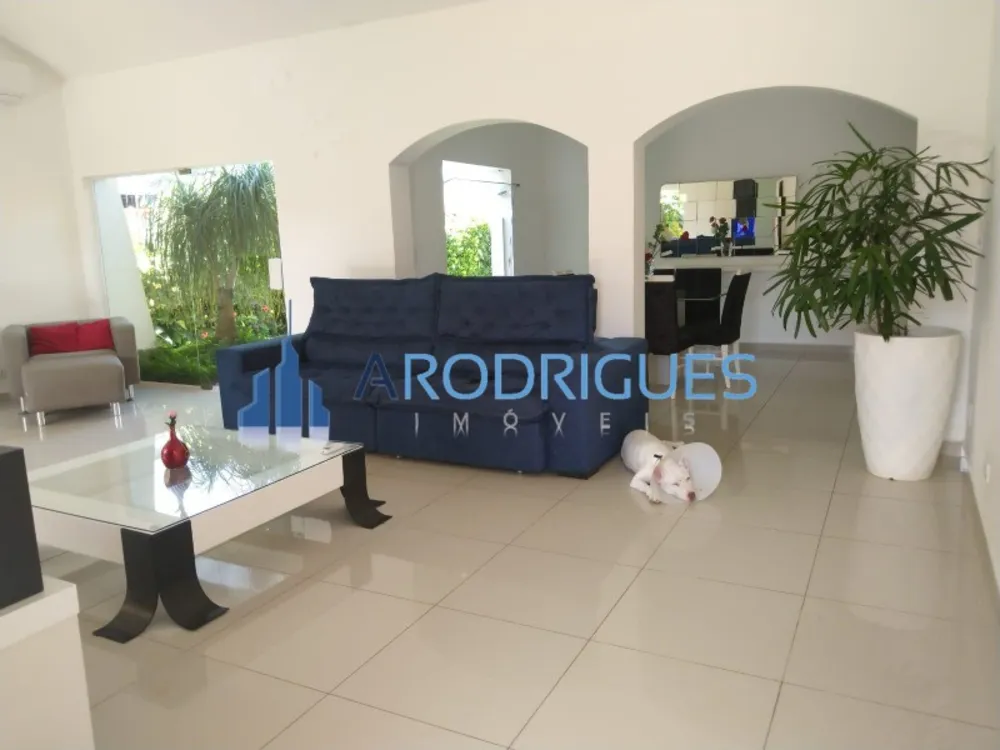 Casa, 4 quartos, 420 m² - Foto 1