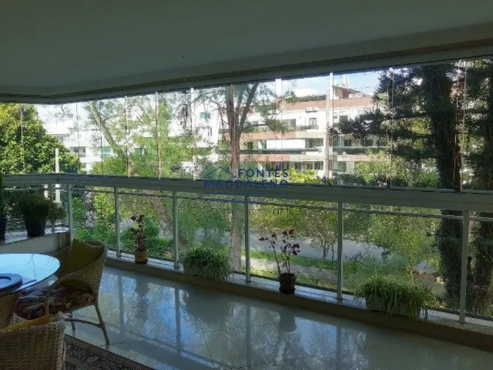 Apartamento à venda com 3 quartos, 110m² - Foto 4