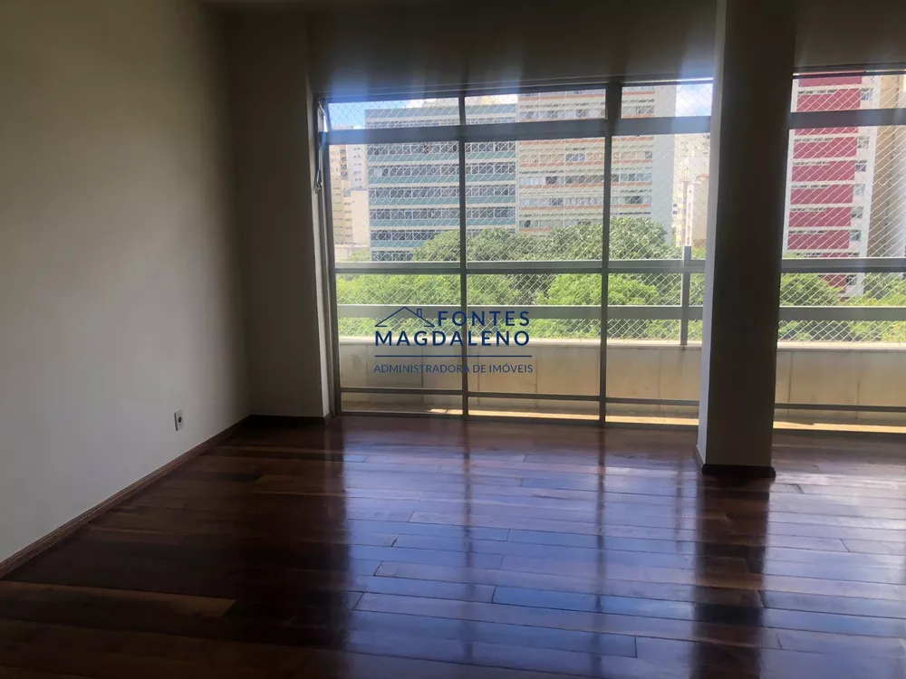 Apartamento à venda com 4 quartos, 230m² - Foto 3