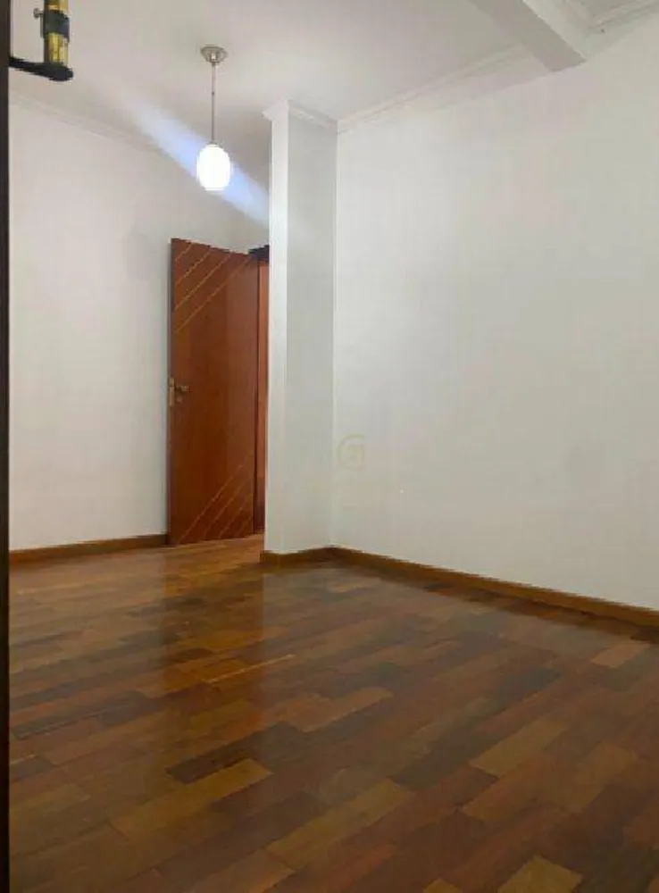 Casa, 3 quartos, 247 m² - Foto 4