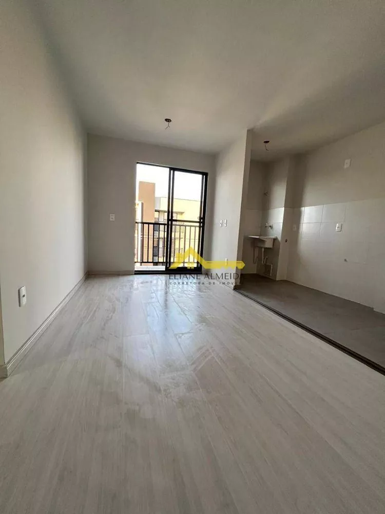 Apartamento à venda com 3 quartos, 58m² - Foto 2