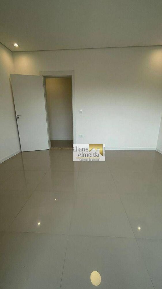 Sobrado à venda com 3 quartos, 258m² - Foto 13