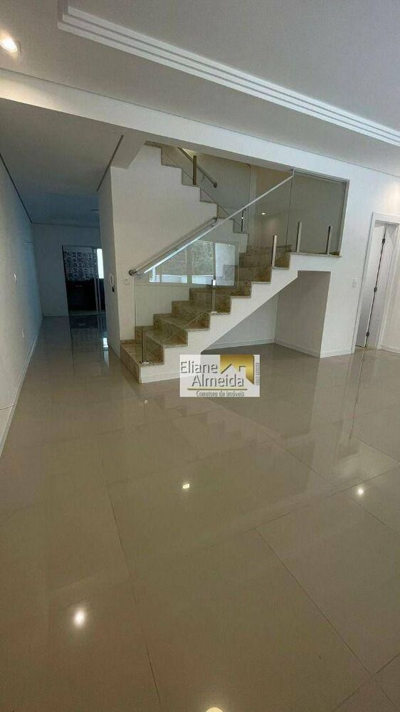 Sobrado à venda com 3 quartos, 258m² - Foto 7