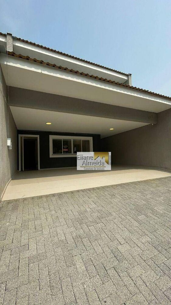 Sobrado à venda com 3 quartos, 258m² - Foto 1