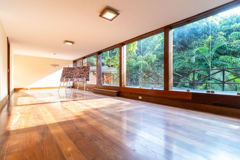 Casa à venda com 5 quartos, 4m² - Foto 3
