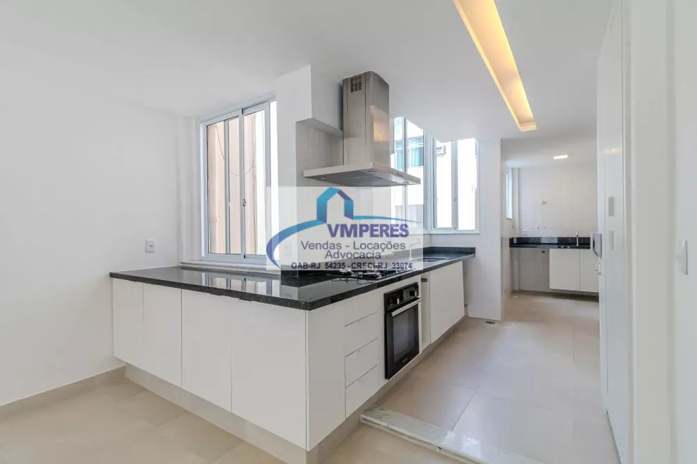 Apartamento à venda com 3 quartos, 133m² - Foto 1