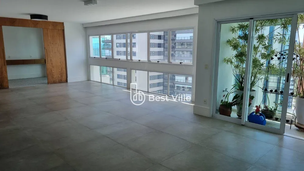 Apartamento, 3 quartos, 253 m² - Foto 1