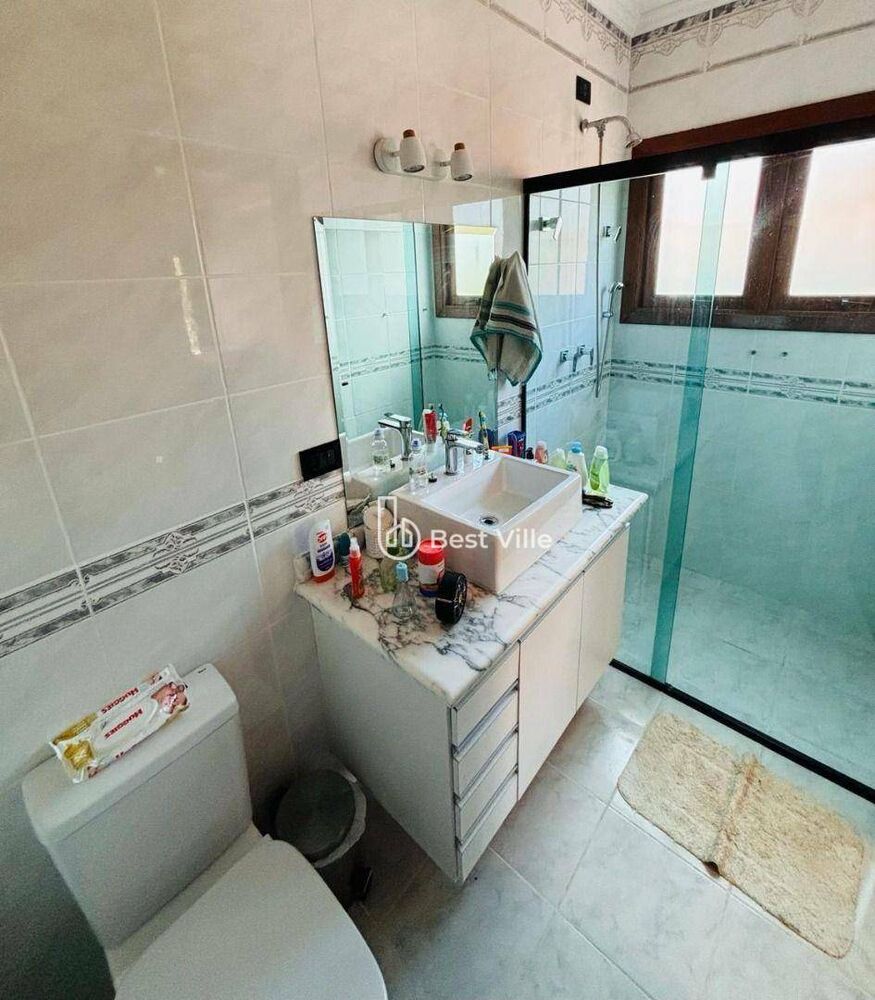 Casa de Condomínio à venda e aluguel com 4 quartos, 520m² - Foto 2