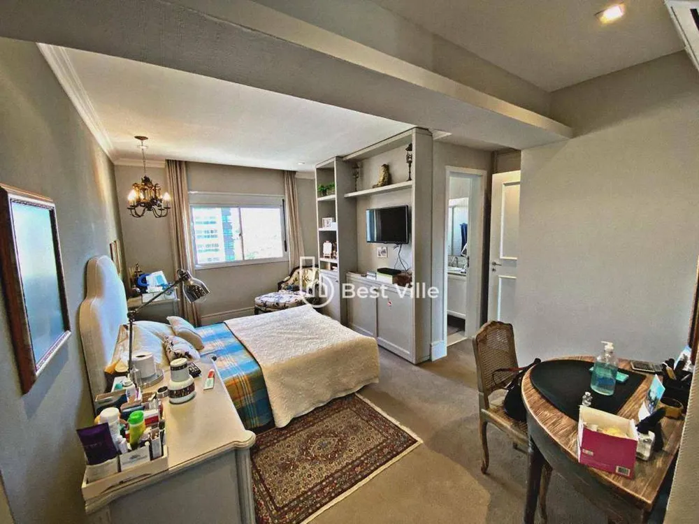 Apartamento, 3 quartos, 262 m² - Foto 1
