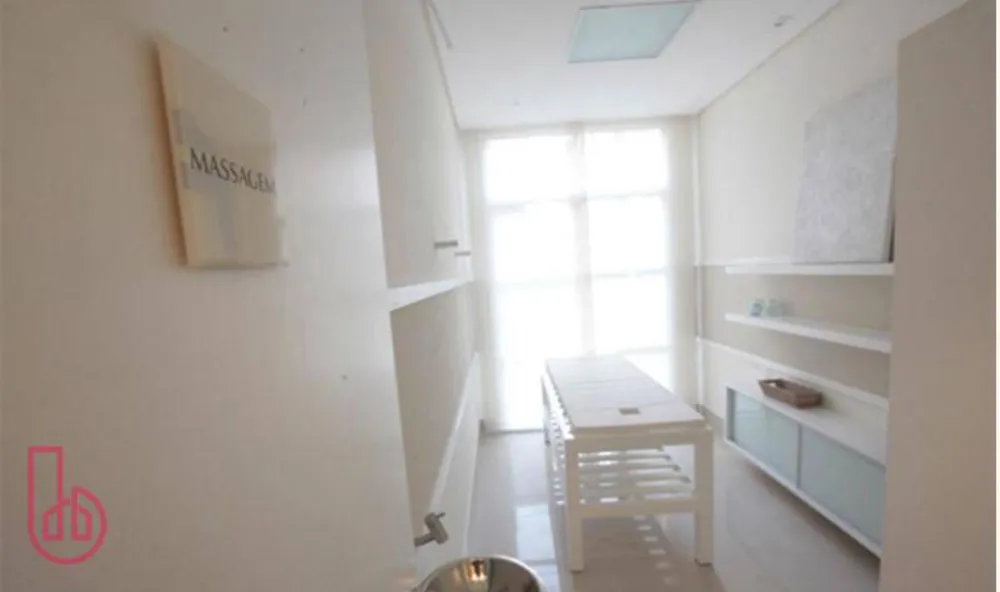 Apartamento, 3 quartos, 220 m² - Foto 2