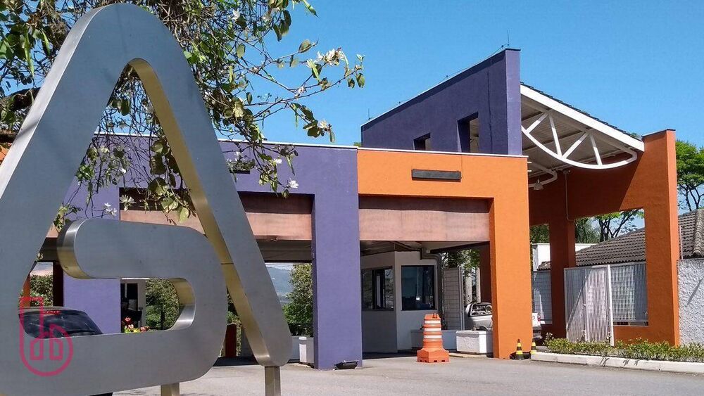 Casa de Condomínio à venda com 4 quartos, 450m² - Foto 5