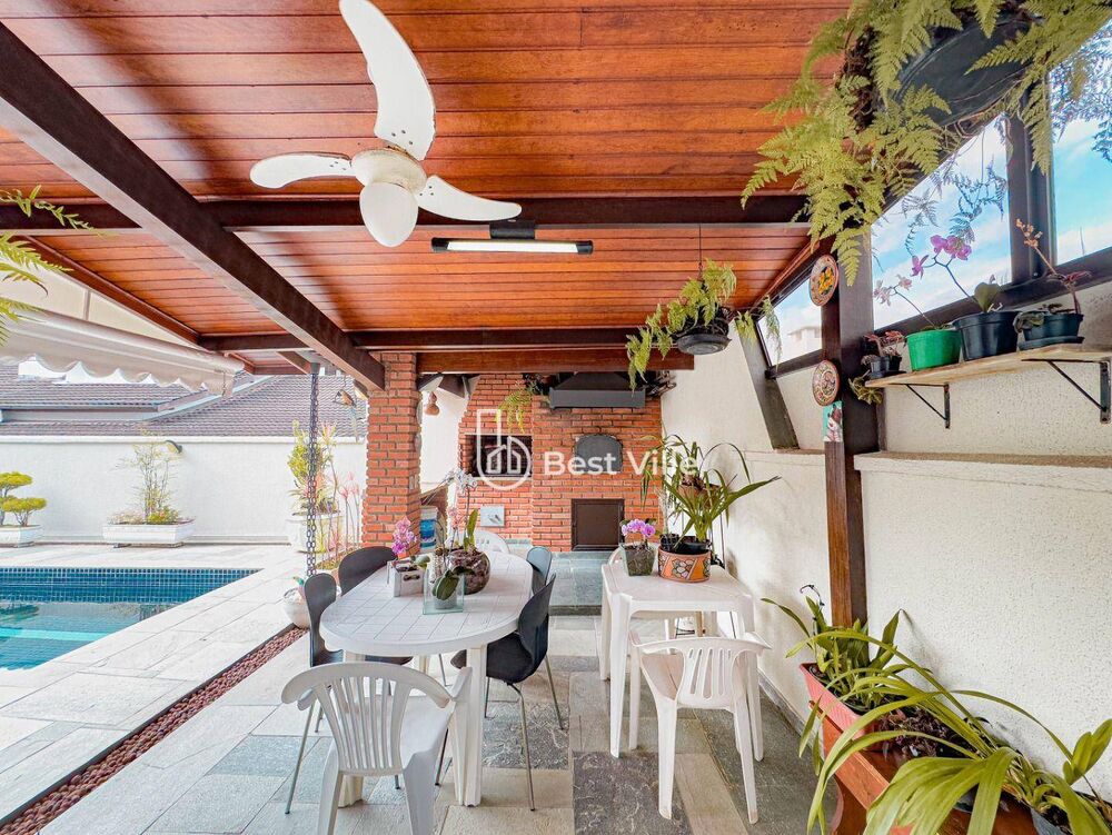 Casa de Condomínio à venda com 4 quartos, 380m² - Foto 4