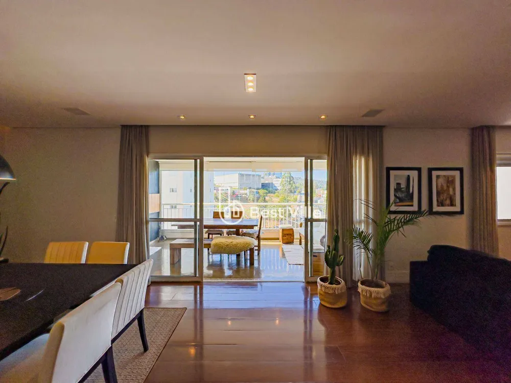 Apartamento, 3 quartos, 158 m² - Foto 2