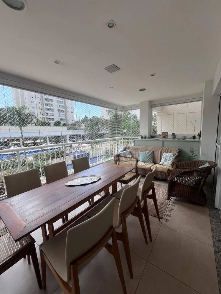 Apartamento, 3 quartos, 158 m² - Foto 1