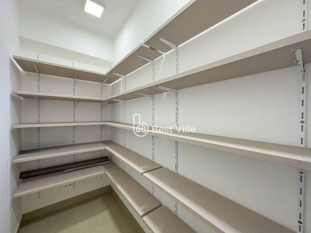 Apartamento, 3 quartos, 228 m² - Foto 1