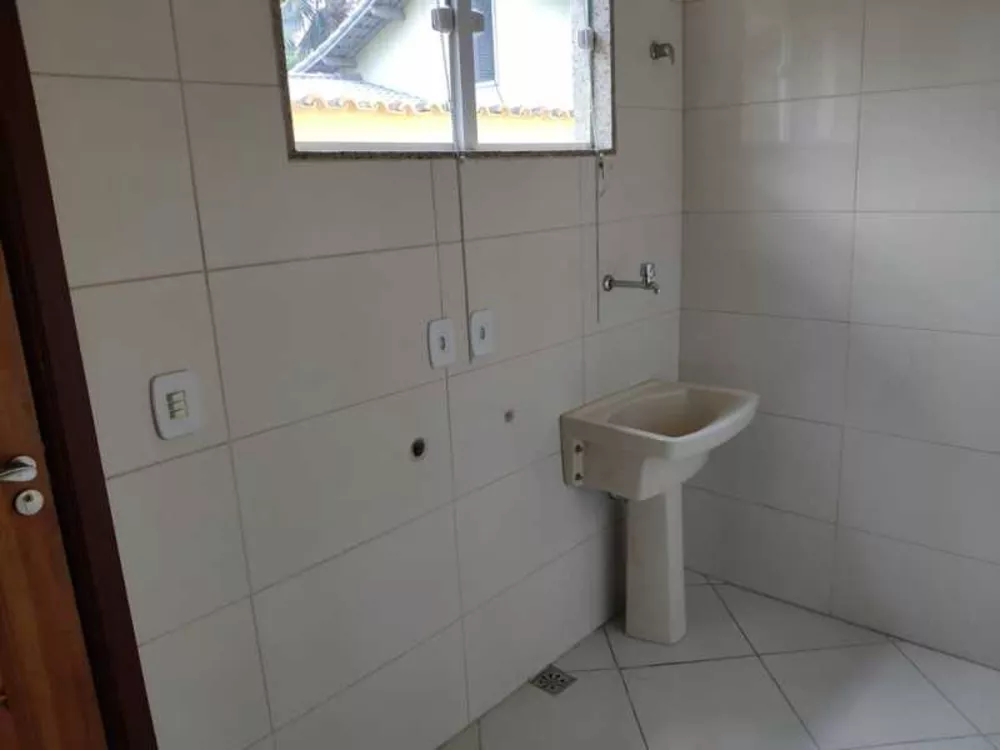 Casa à venda com 4 quartos, 200m² - Foto 8