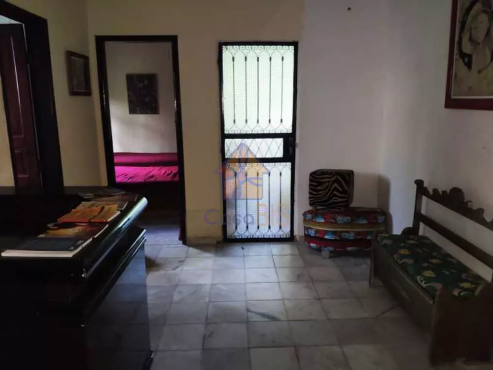 Casa, 6 quartos, 180 m² - Foto 4