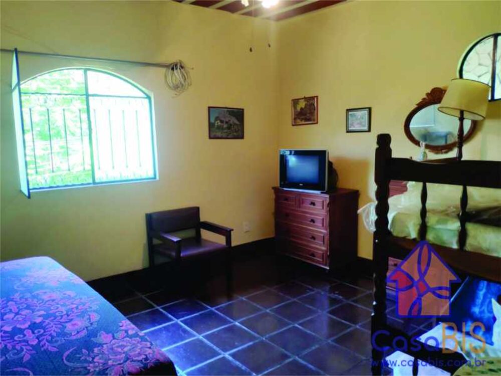 Casa à venda com 4 quartos - Foto 1