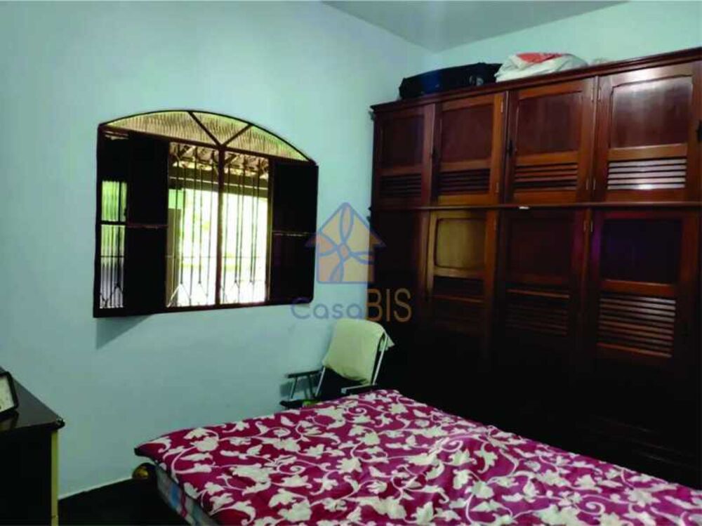 Casa à venda com 9 quartos, 300m² - Foto 2