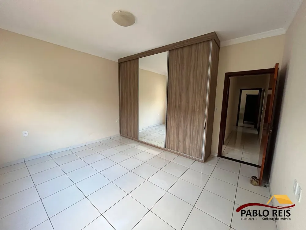 Casa, 3 quartos, 260 m² - Foto 3